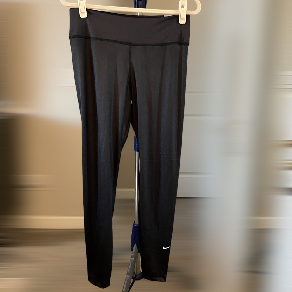 Nike One Leggings NWT Size L